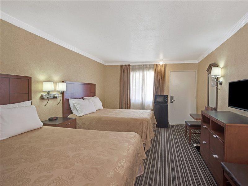 Buena Park Inn Luaran gambar